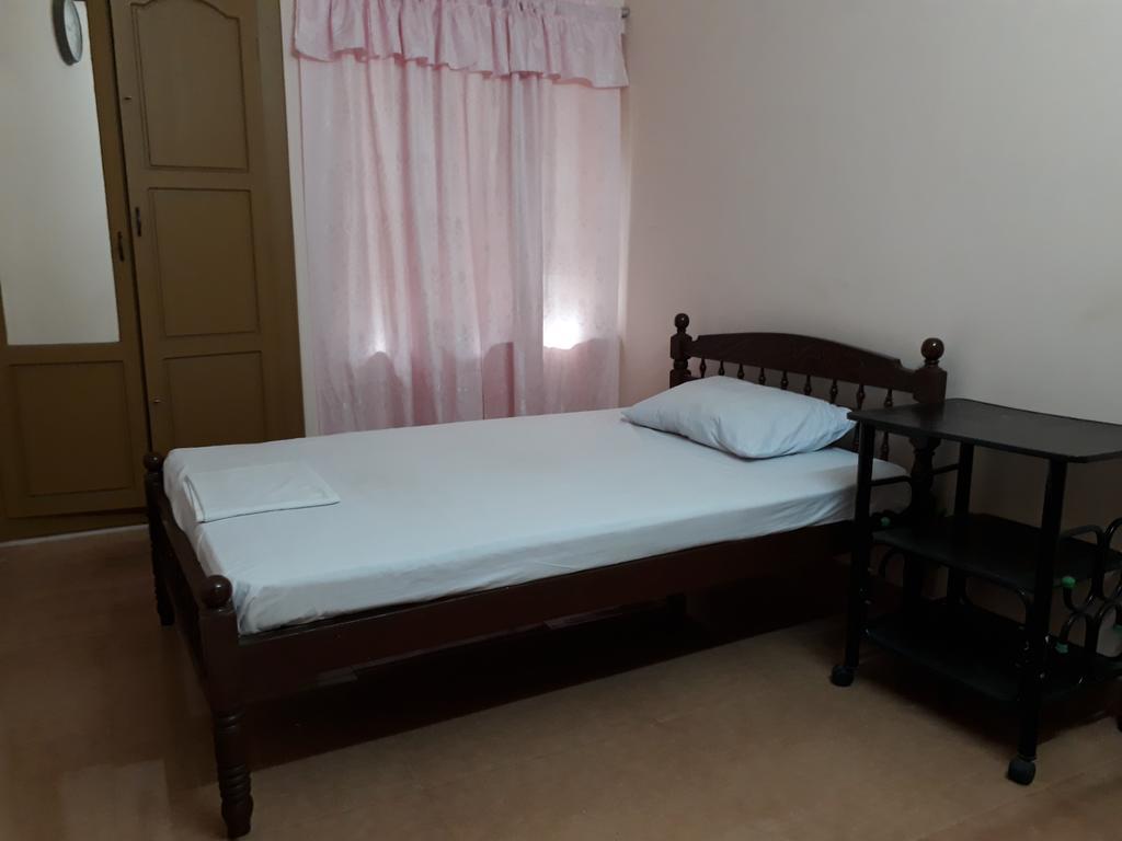 Valiyathayil Home Stay Kochi Bagian luar foto