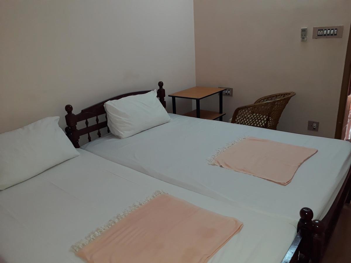 Valiyathayil Home Stay Kochi Bagian luar foto